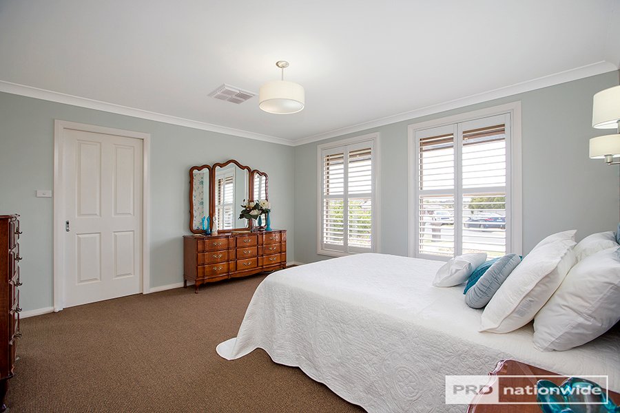 5 Gregory Close TAMWORTH 11