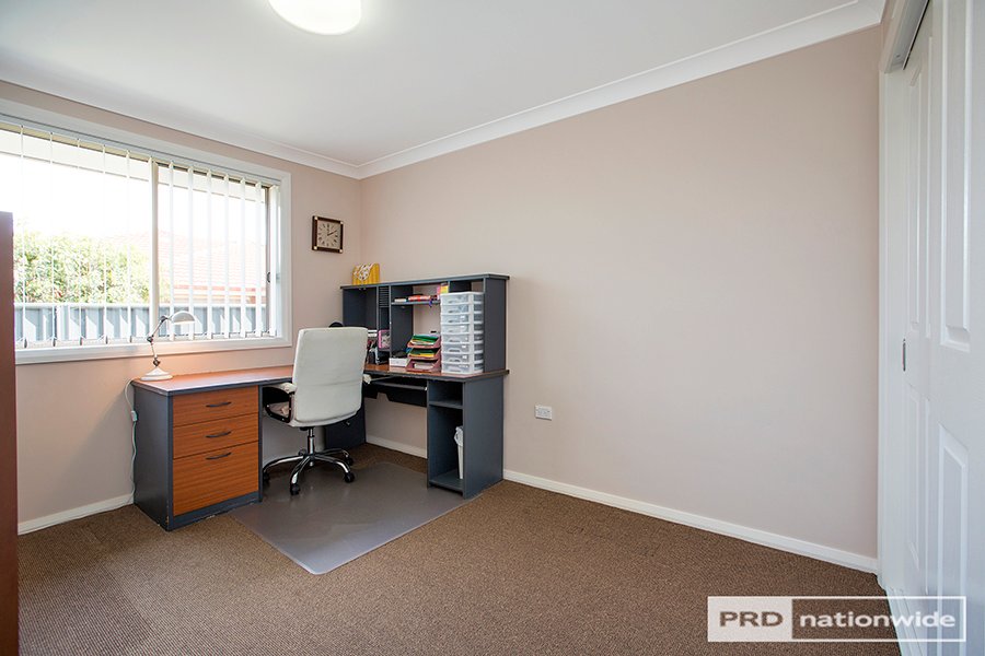 5 Gregory Close TAMWORTH 14