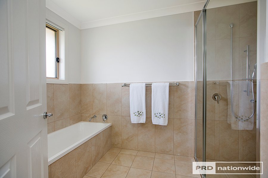 5 Gregory Close TAMWORTH 16