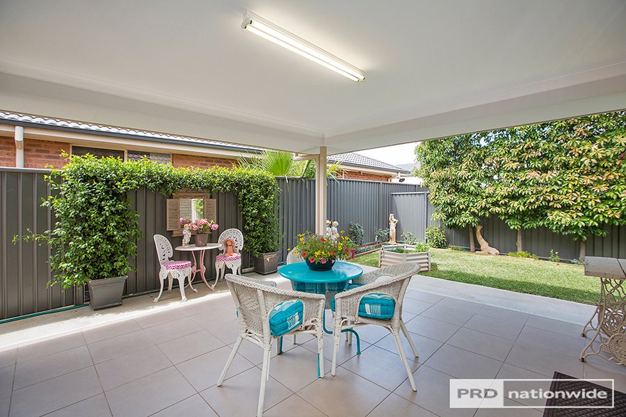 5 Gregory Close TAMWORTH 18