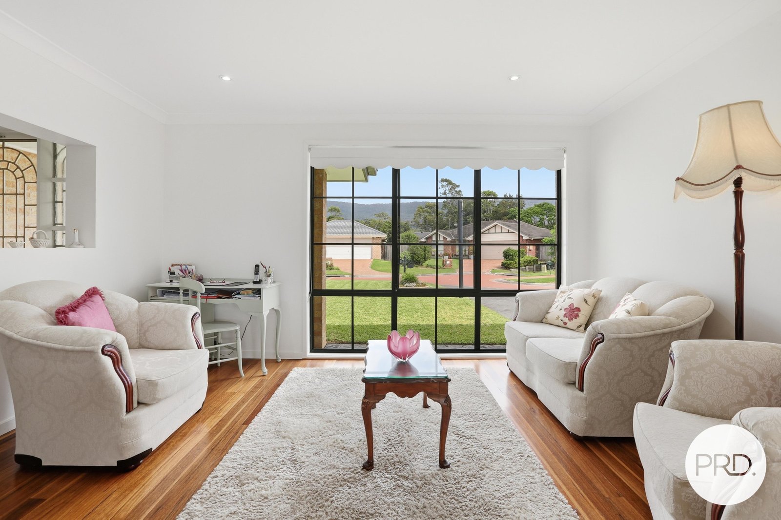 5 Greywood Place HORSLEY 2