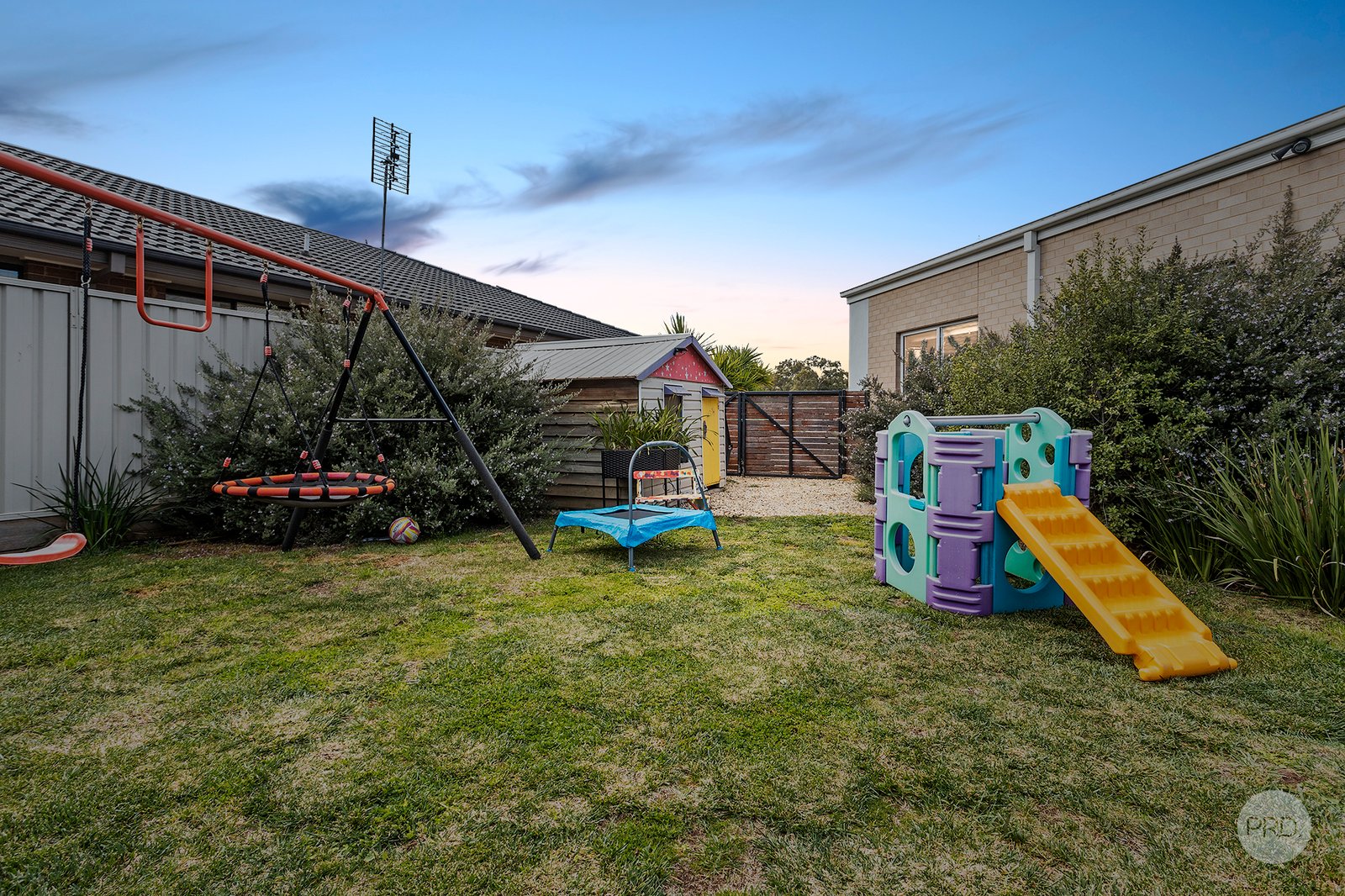 5 Gummin Court MARONG 16