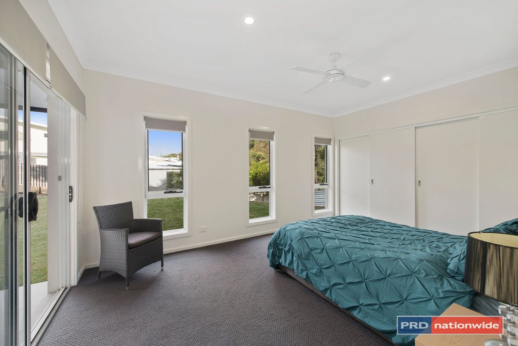 5 Gumtree Glen SAPPHIRE BEACH 19