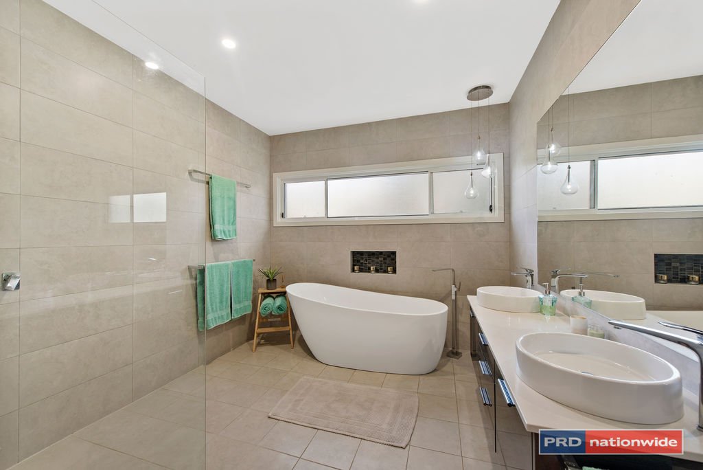 5 Gumtree Glen SAPPHIRE BEACH 20