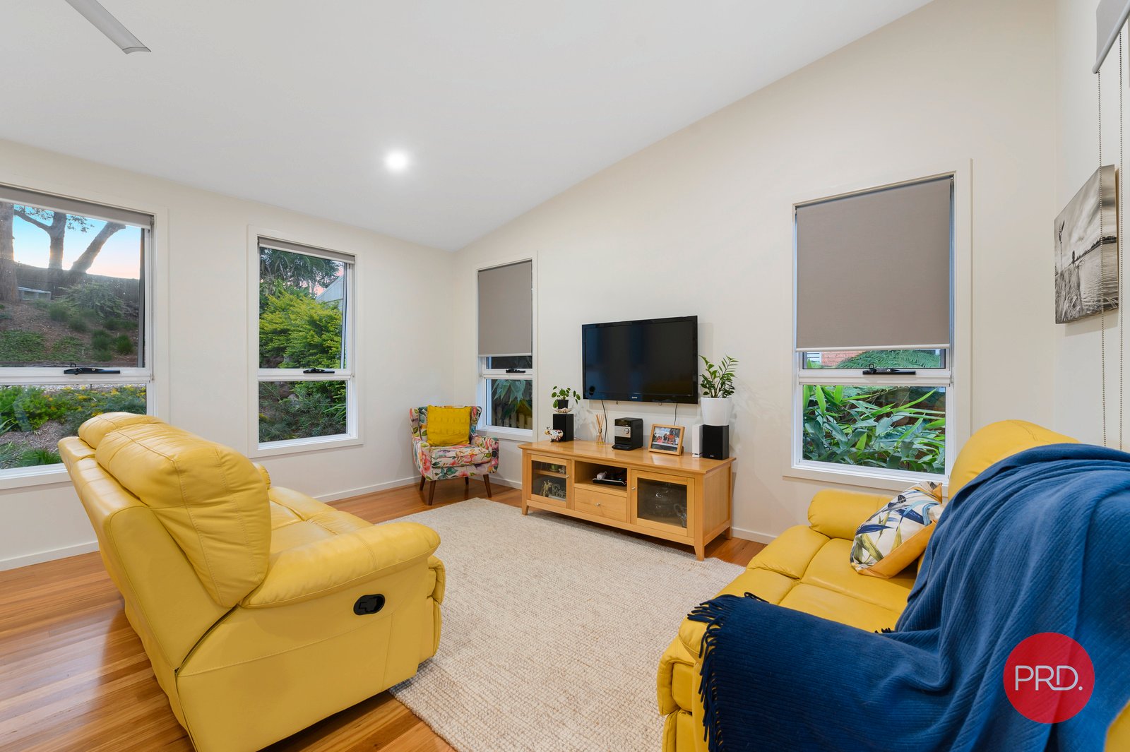 5 Gumtree Glen SAPPHIRE BEACH 11