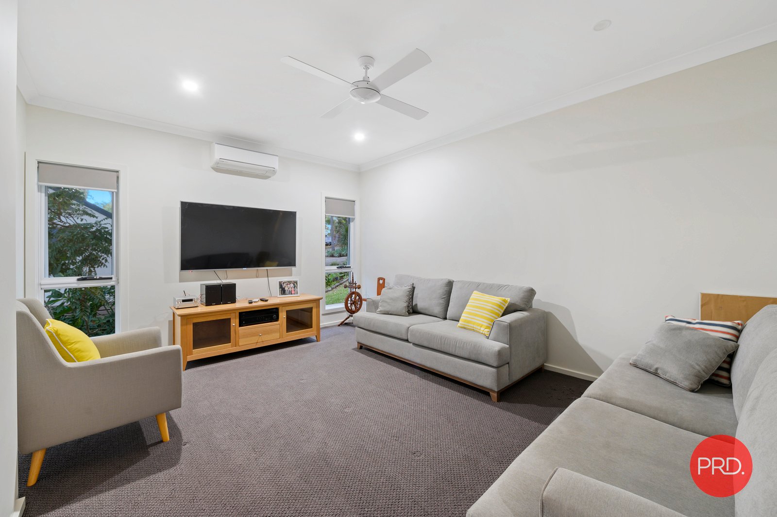 5 Gumtree Glen SAPPHIRE BEACH 12
