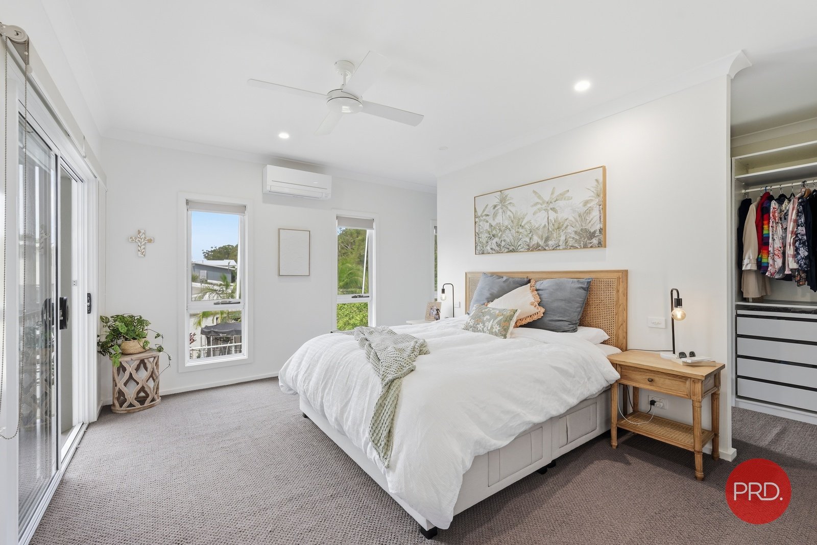 5 Gumtree Glen SAPPHIRE BEACH 24