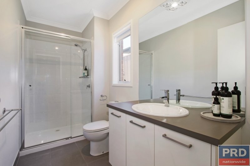 5 Gurney Crescent WODONGA 8