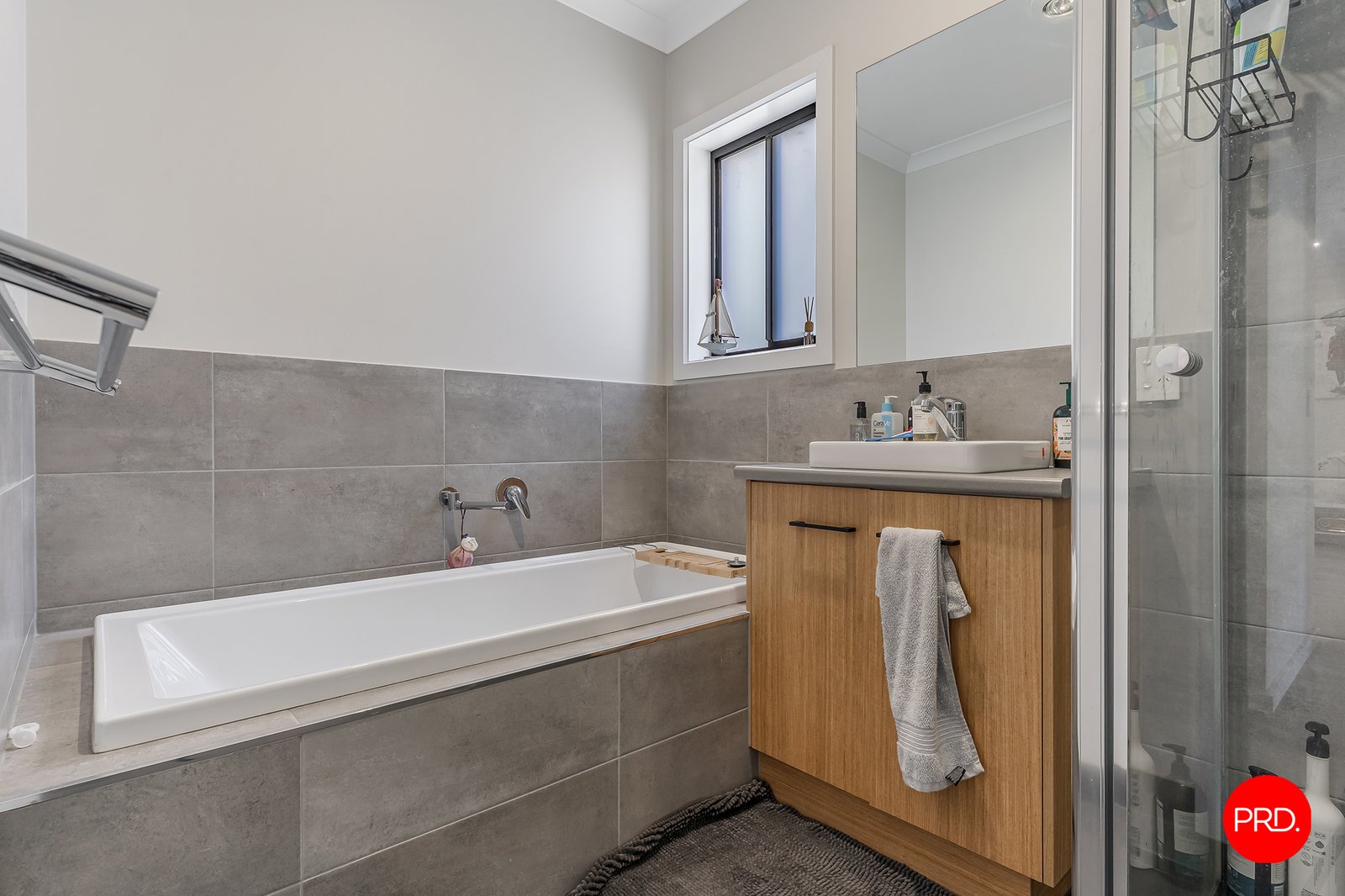 5 Hakea Road HUNTLY 30