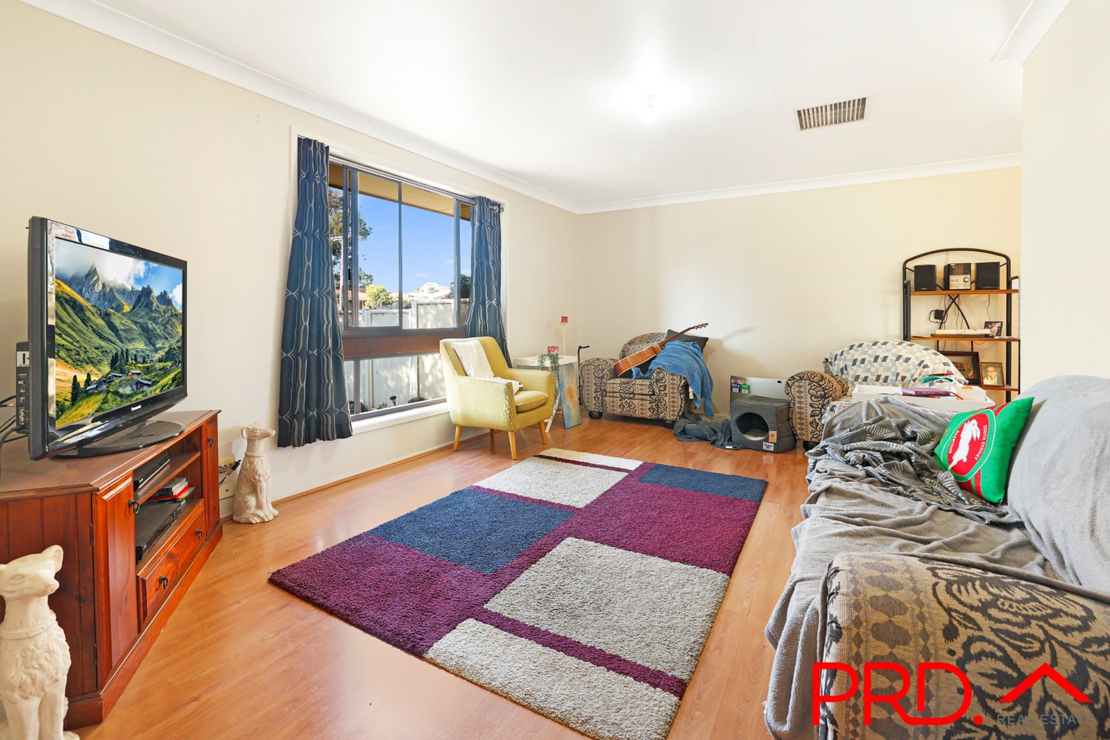 5 Harrier Parade TAMWORTH 3