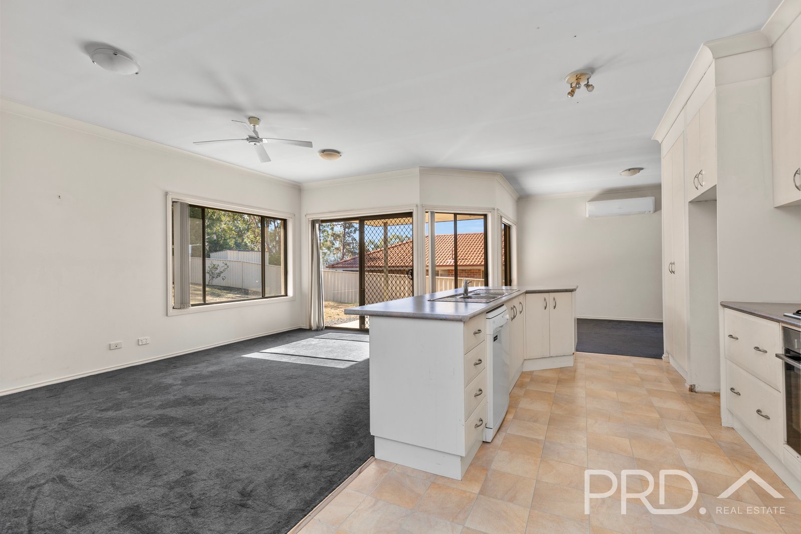 5 Harris Street TUMUT 13