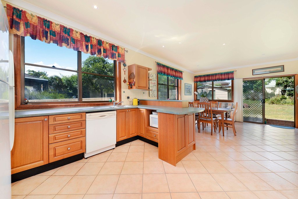 5 Hastings Avenue CHIFLEY 4