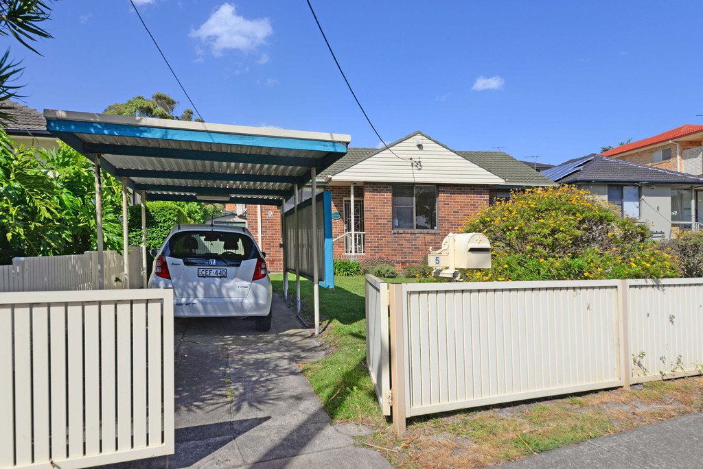 5 Hastings Avenue CHIFLEY 12
