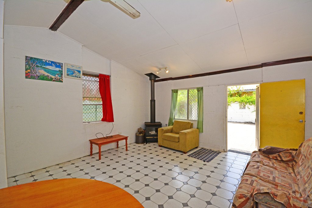 5 Hastings Street BOGANGAR 2