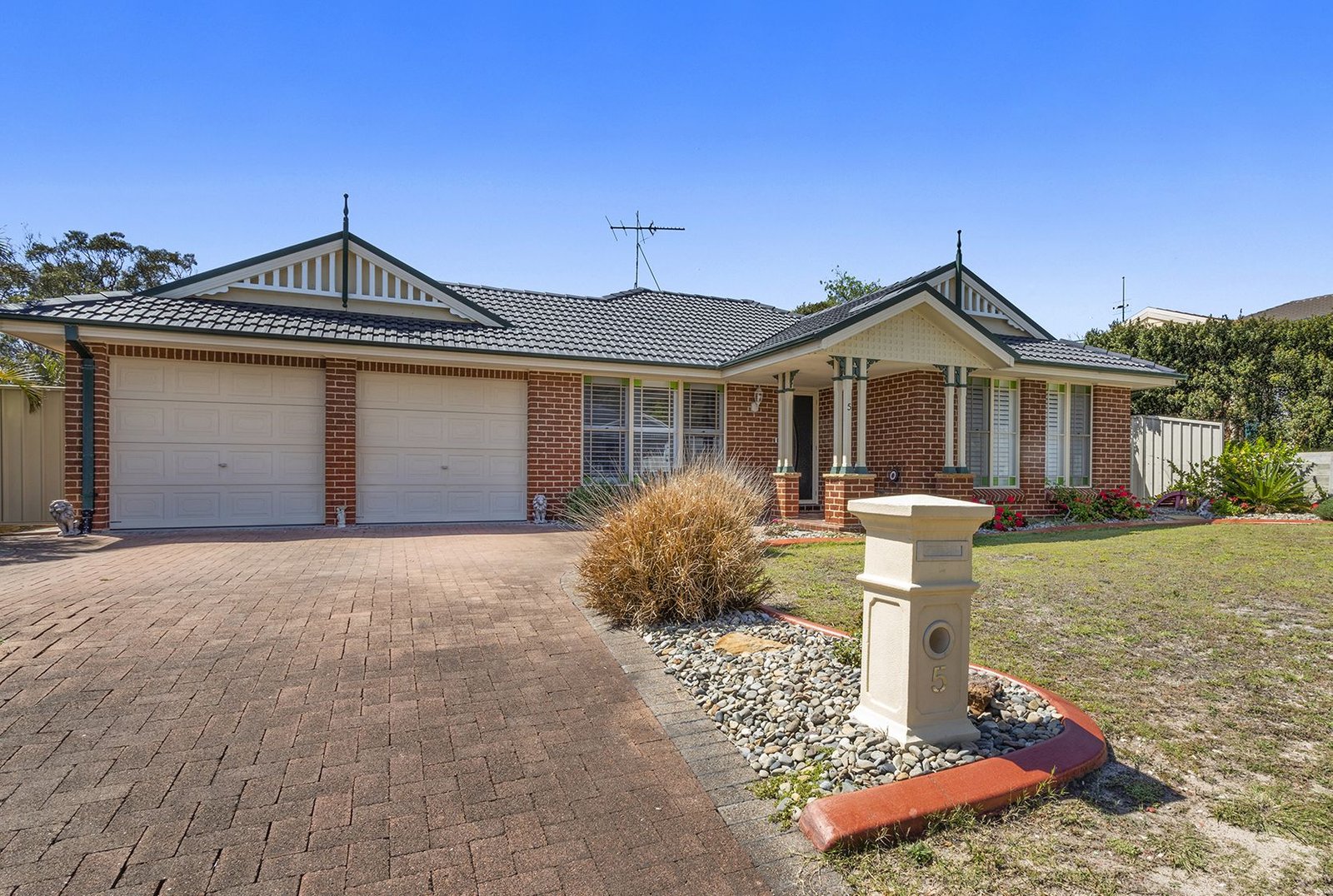 5 Hawkes Way BOAT HARBOUR 17