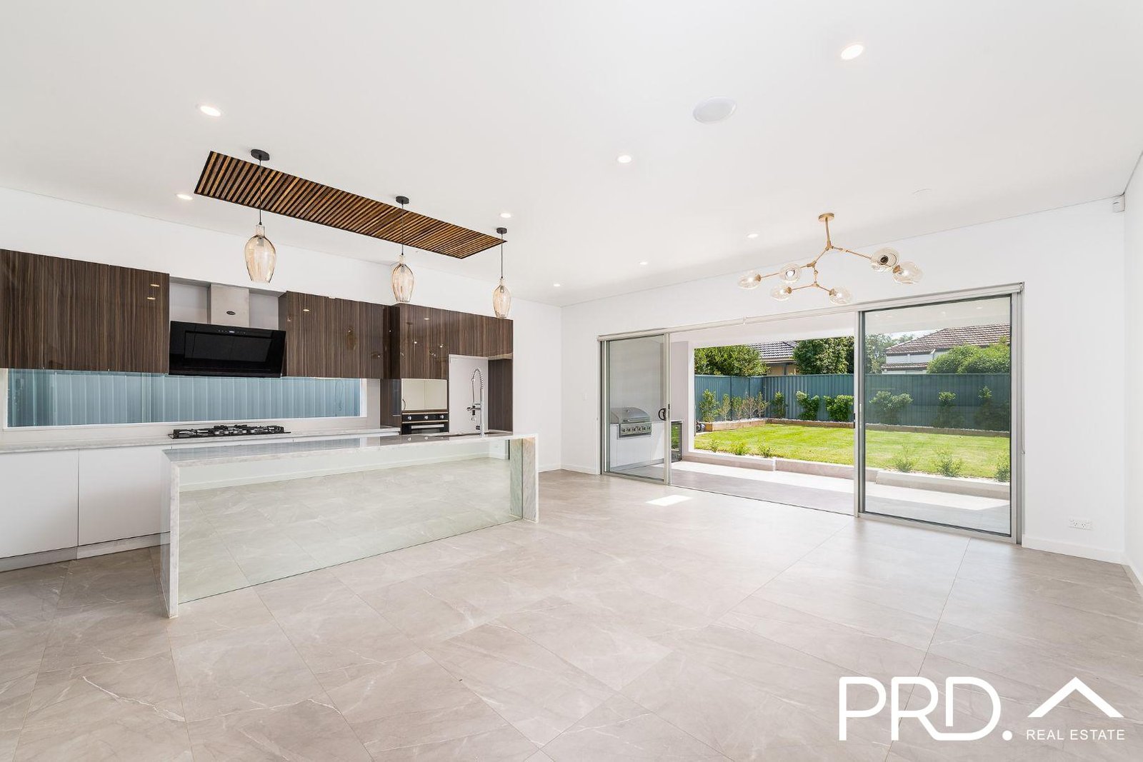 5 Hazelglen Avenue PANANIA 4