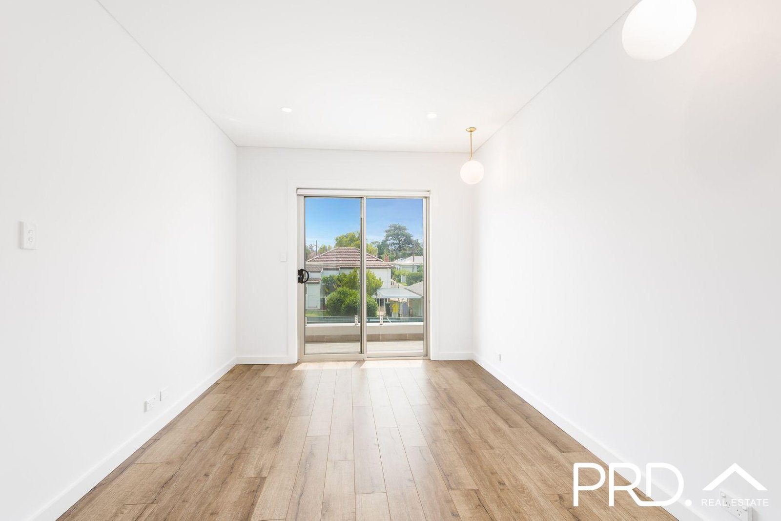 5 Hazelglen Avenue PANANIA 5