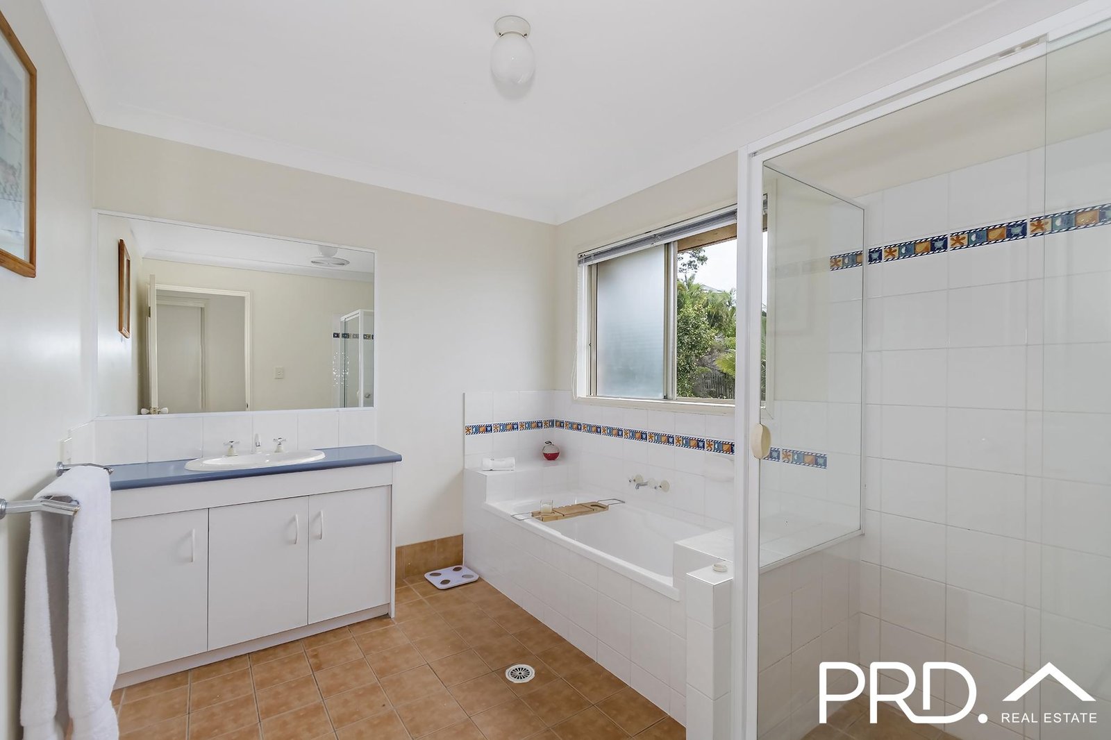 5 Hemes Close PACIFIC PINES 10