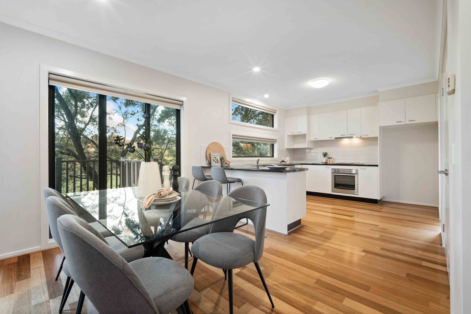 Gallery: 5 Hepburn Court
