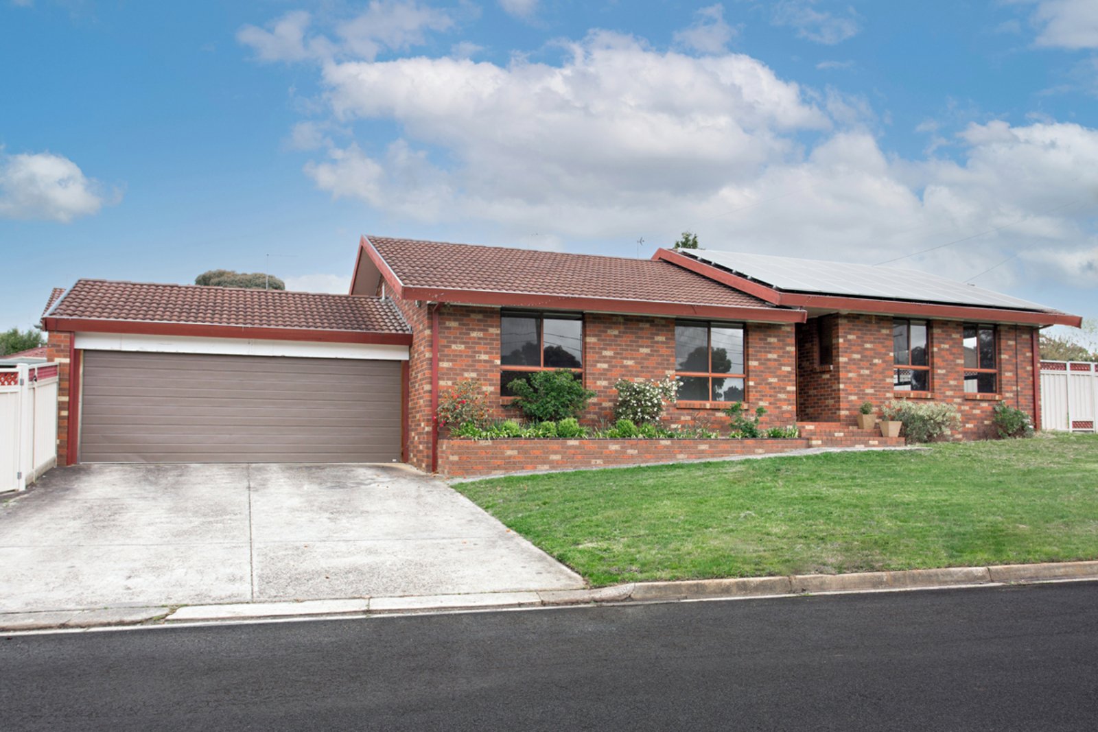 Photos: 5 Hermitage Avenue