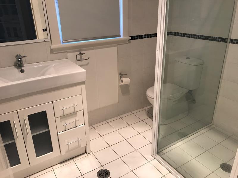 5 Heugh Street TAMWORTH 6