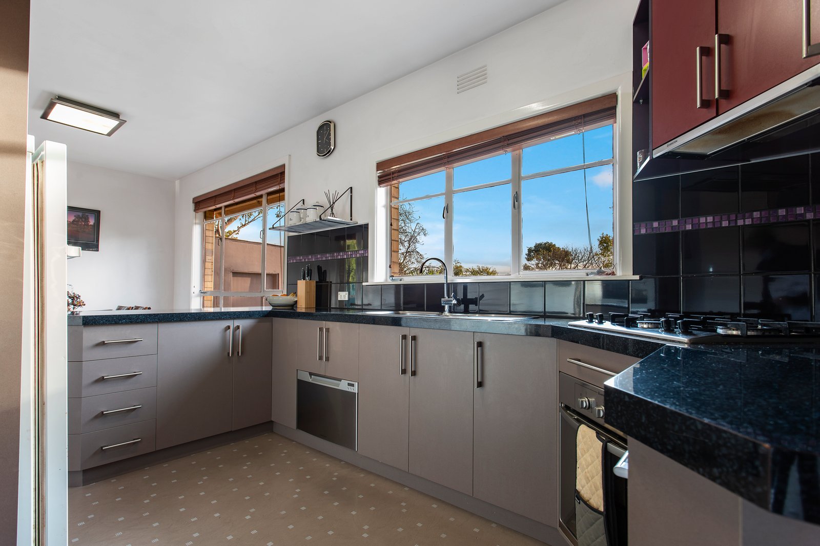 5 Hewitt Avenue KENNINGTON 4