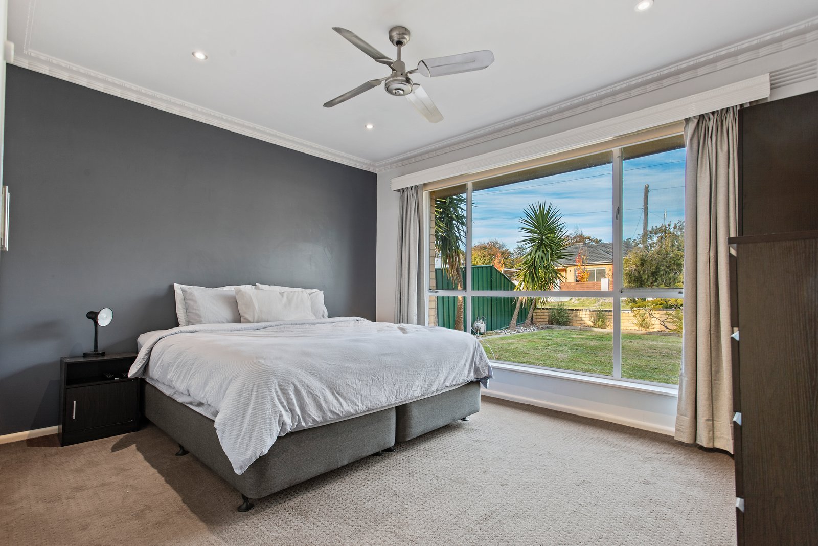 5 Hewitt Avenue KENNINGTON 8