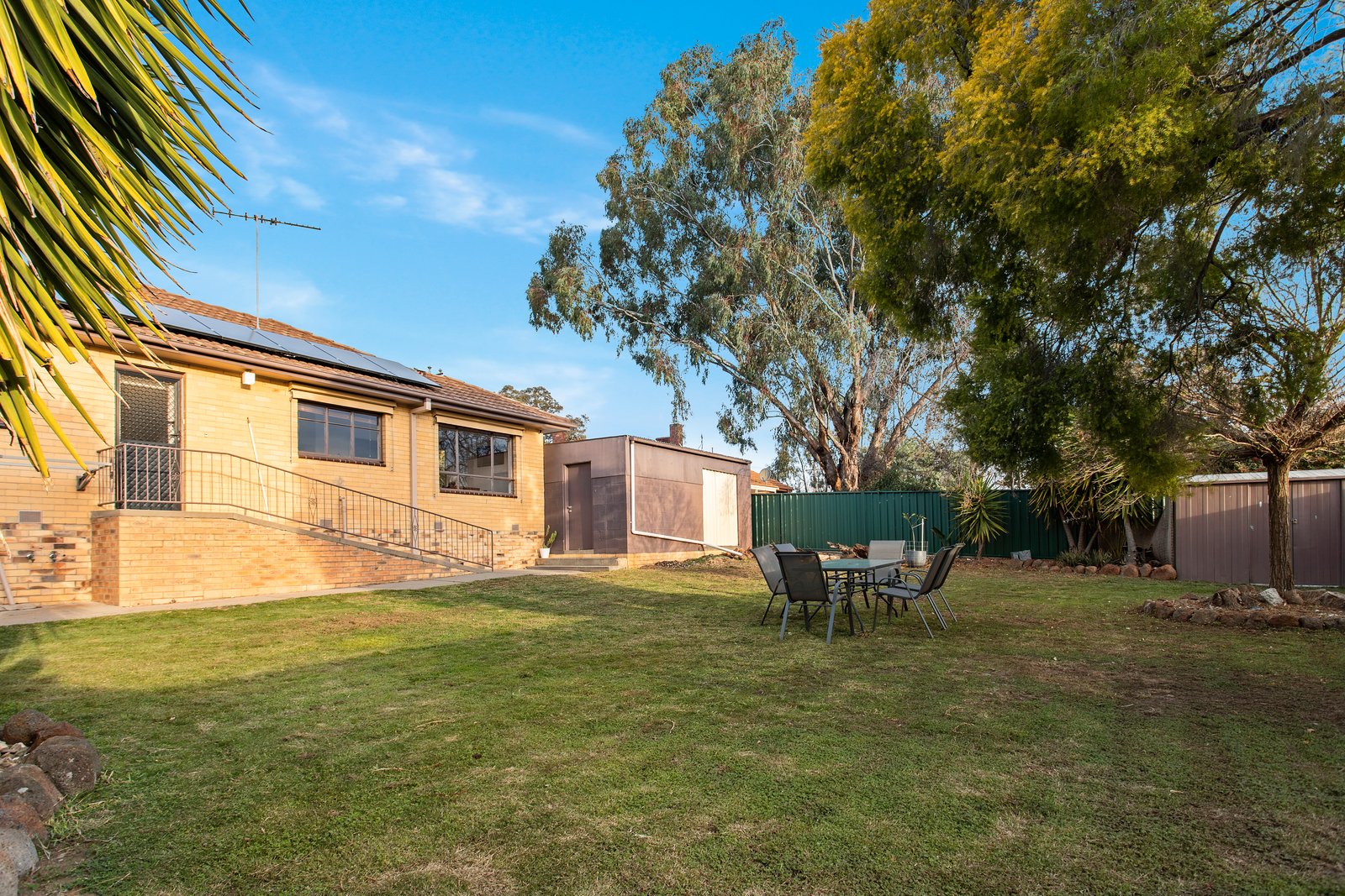 5 Hewitt Avenue KENNINGTON 13