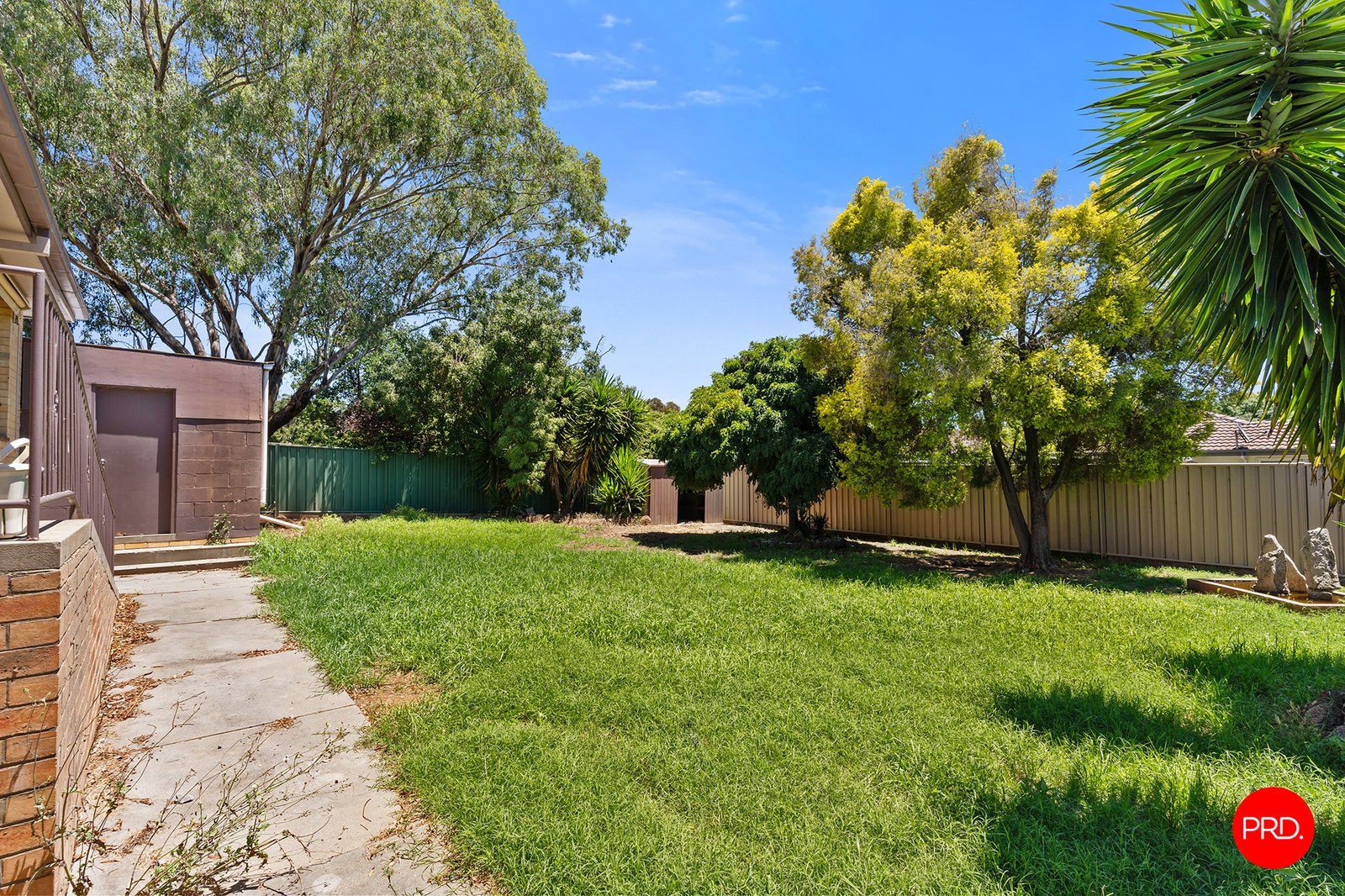 5 Hewitt Avenue KENNINGTON 12