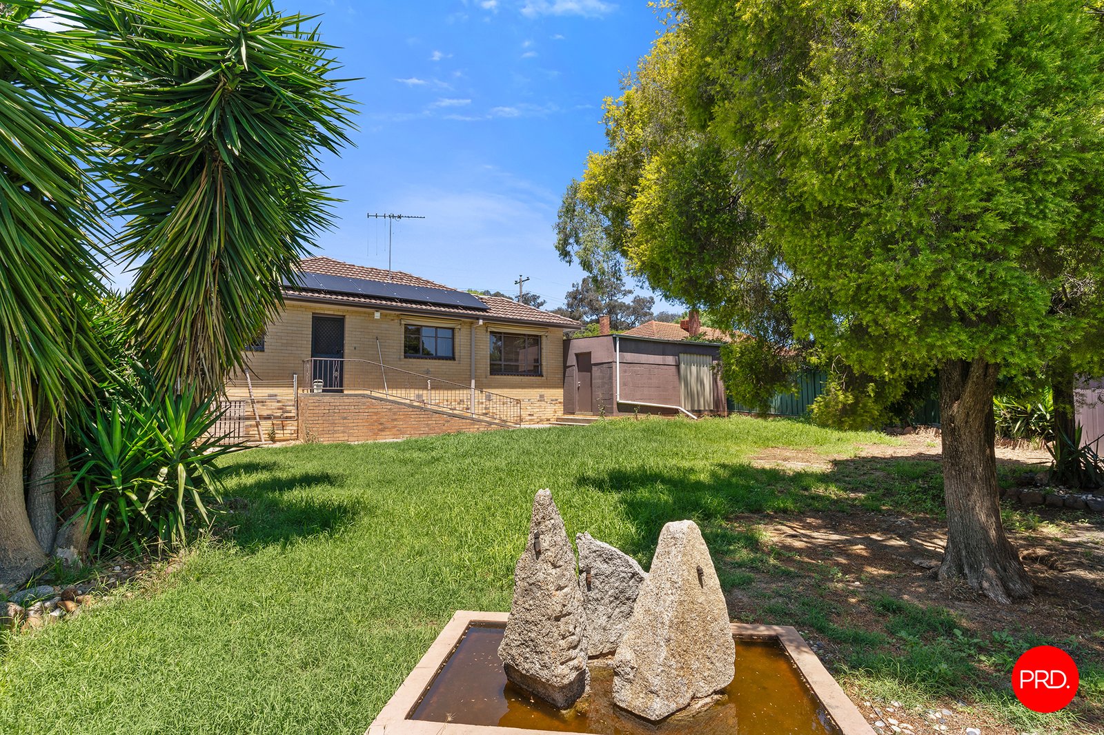 5 Hewitt Avenue KENNINGTON 13