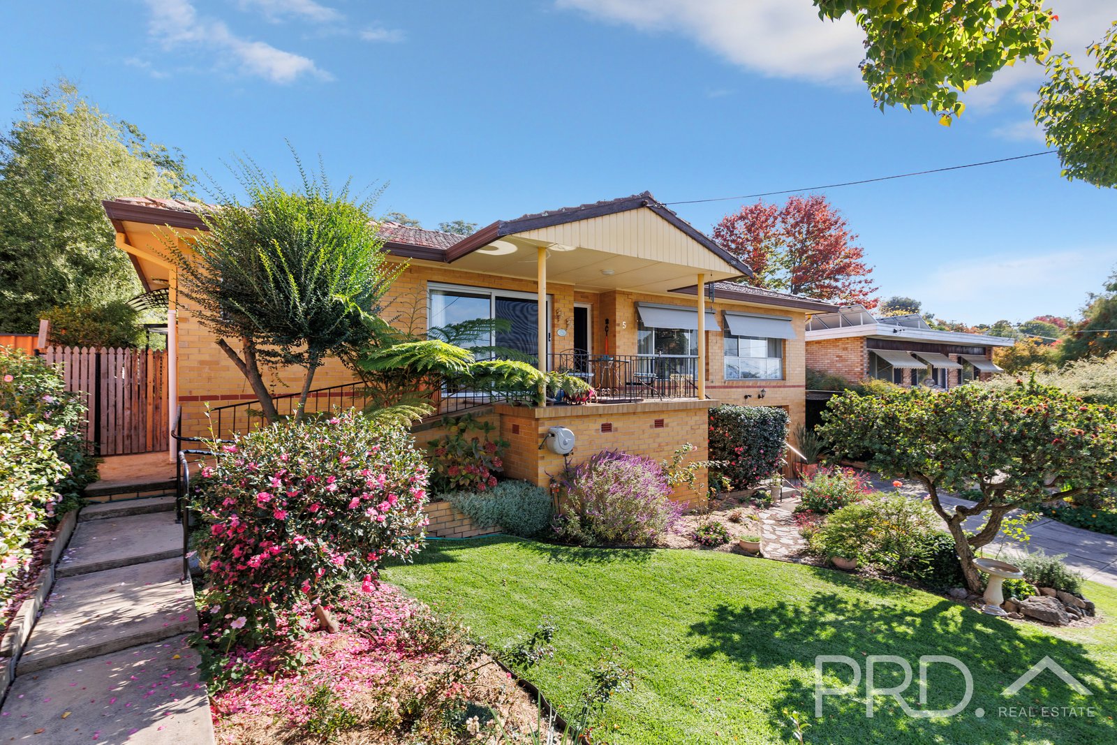 5 Highland Avenue TUMUT 20