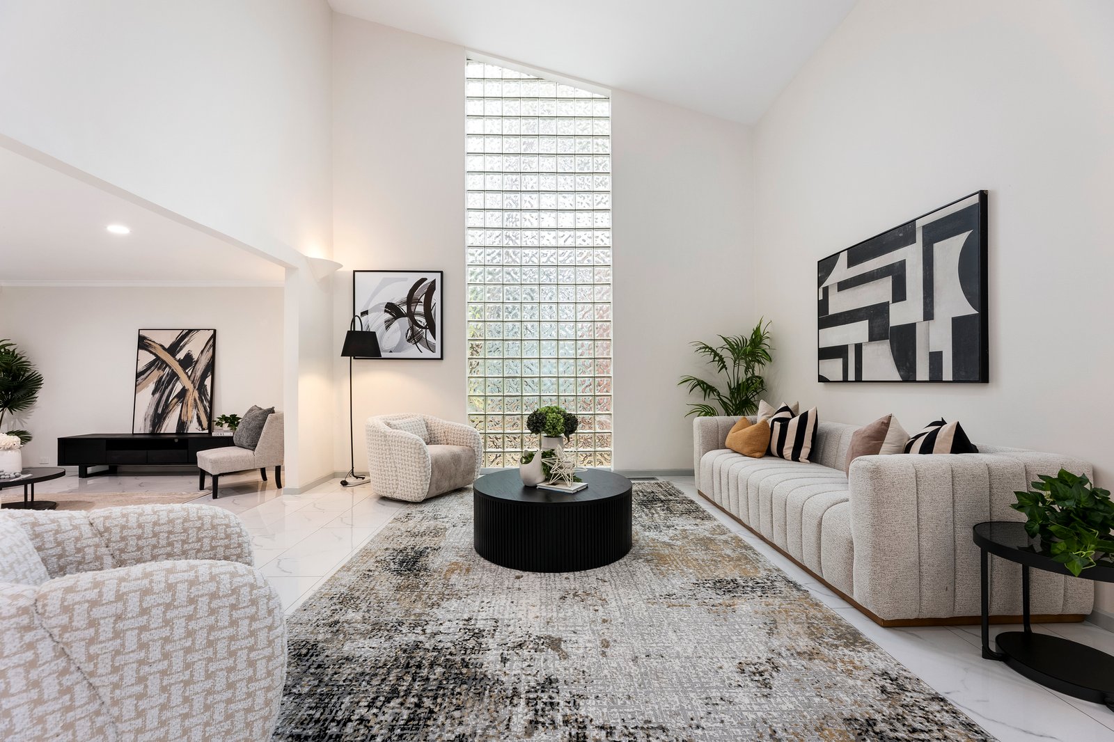 Gallery: 5 Hillard Court