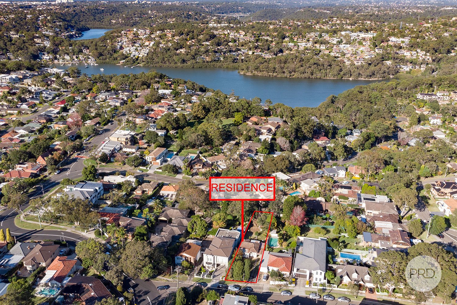 5 Hillcross Sreet  LUGARNO 5