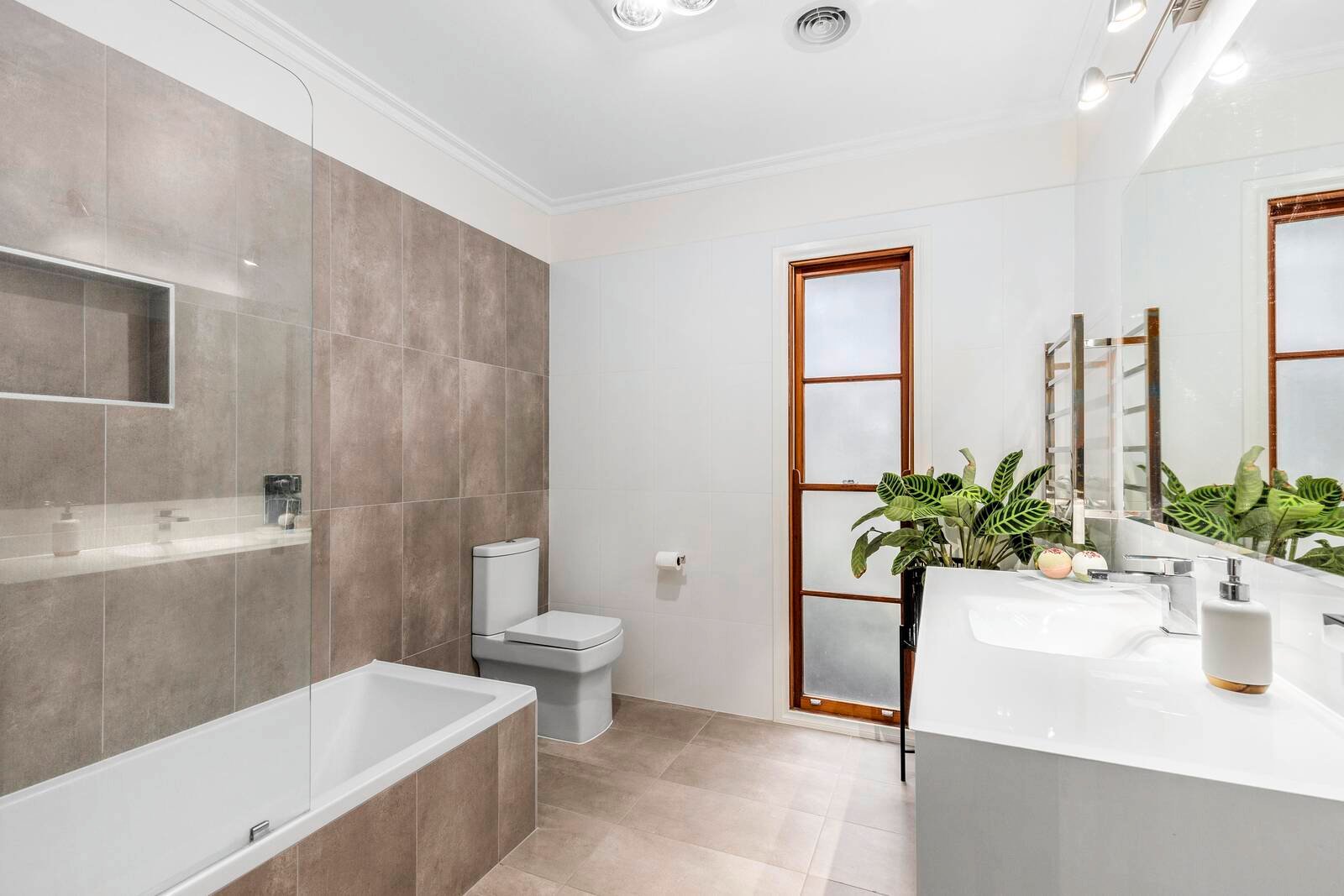 Real Estate and Property in 5 Hillson Grove, Ocean Grove, VIC