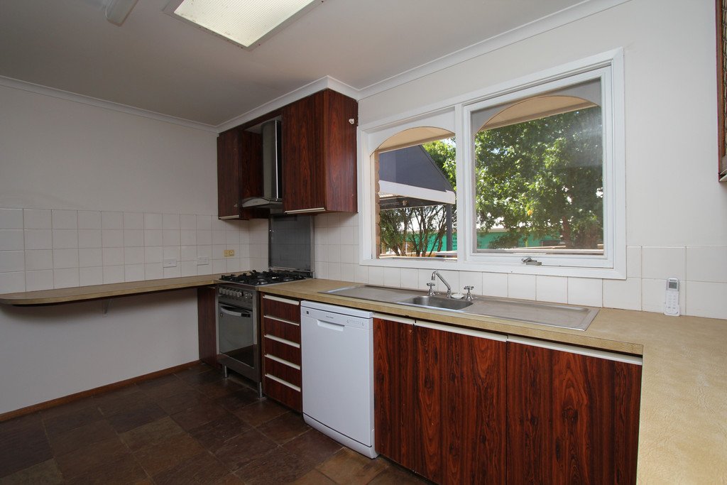 5 Hillview Road BROWN HILL 9