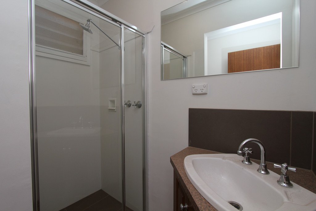 5 Hillview Road BROWN HILL 8