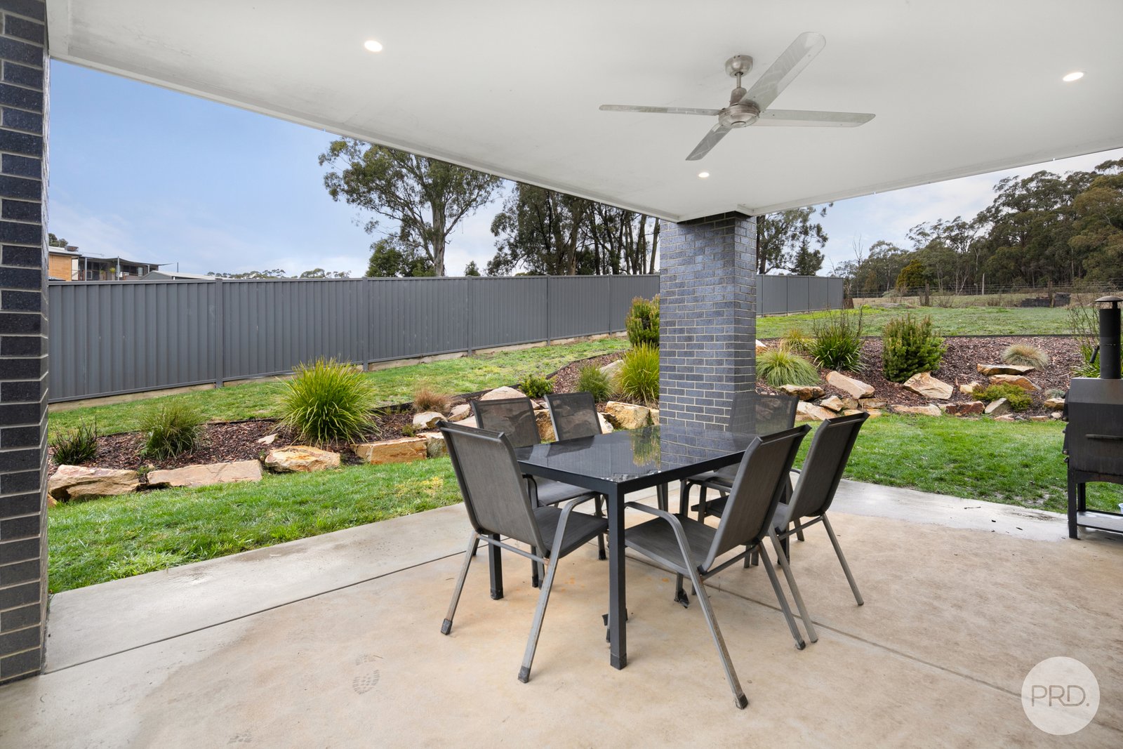 5 Holmsgarth Court BROWN HILL 13