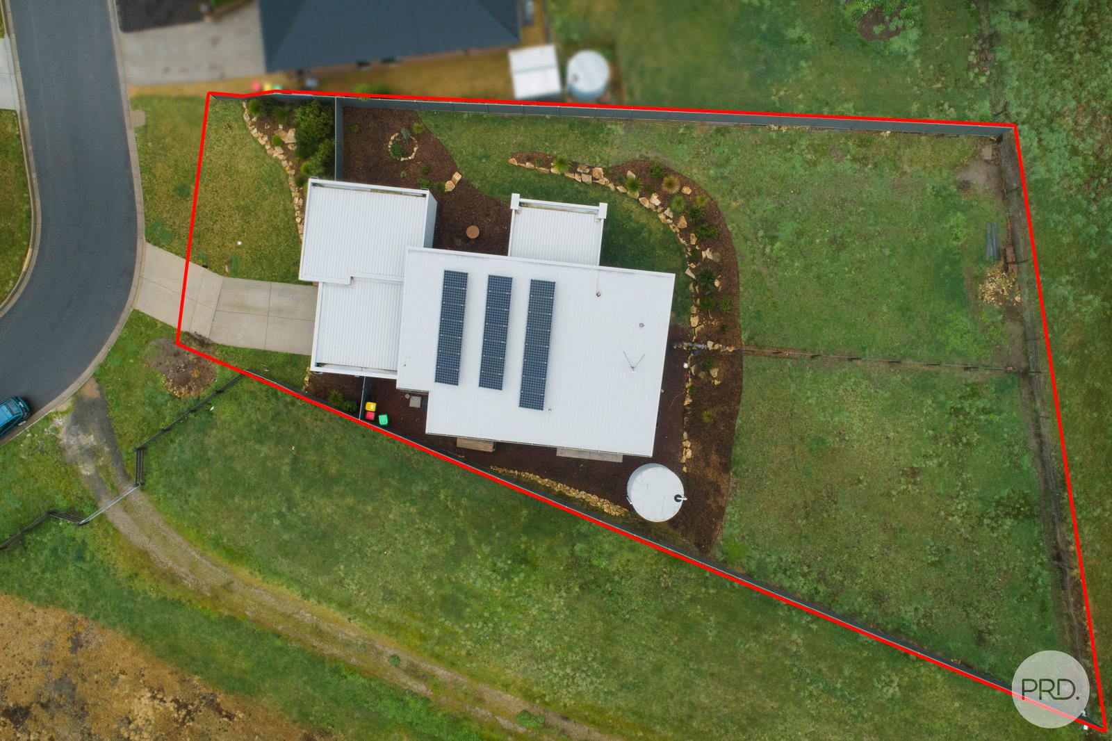5 Holmsgarth Court BROWN HILL 18