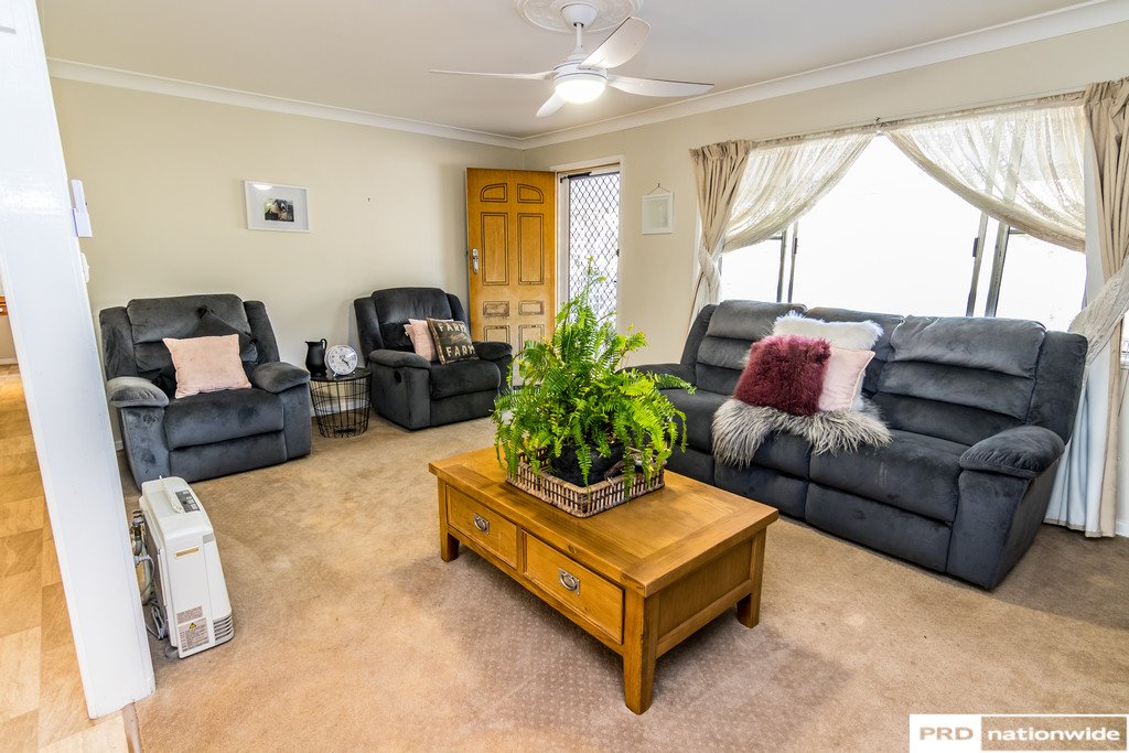 5 Holroyd Street TAMWORTH 6