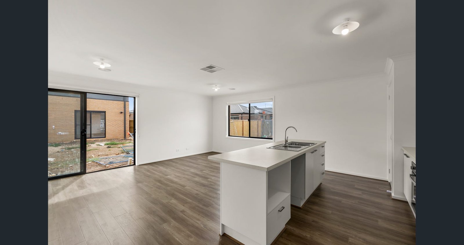 Real Estate and Property in 5 Holst Street, Armstrong Creek, VIC