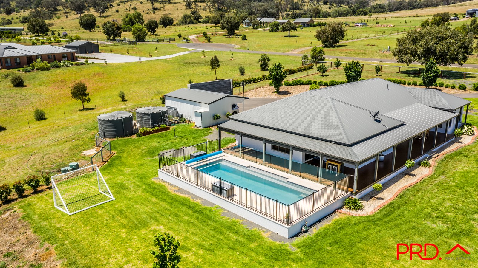5 Honeyeater Place TAMWORTH 31