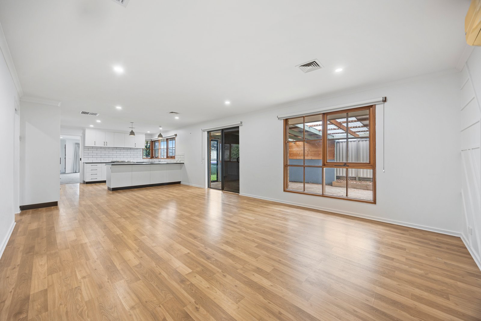 Gallery: 5 Hume Crescent
