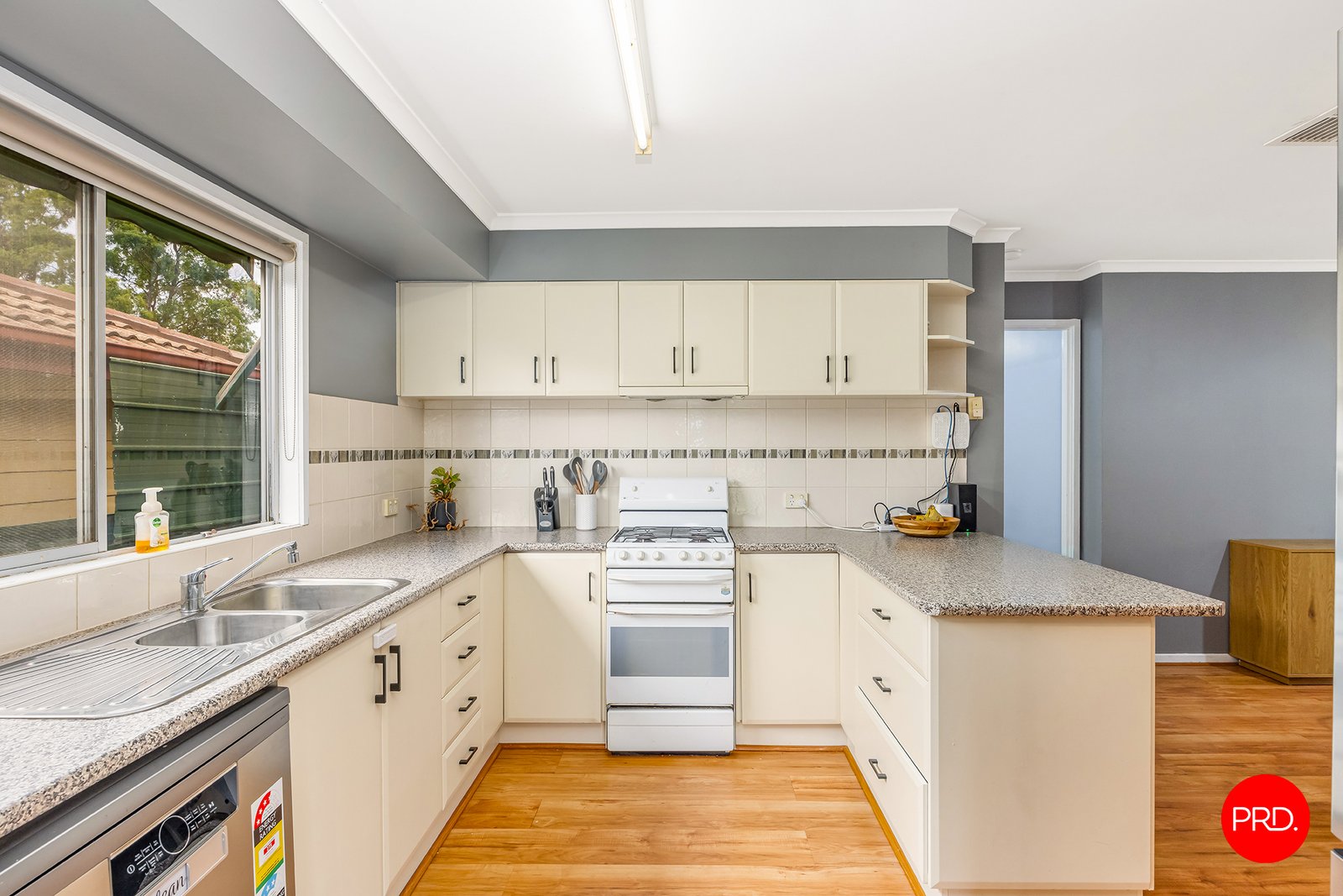 5 Hunter Avenue CALIFORNIA GULLY 4