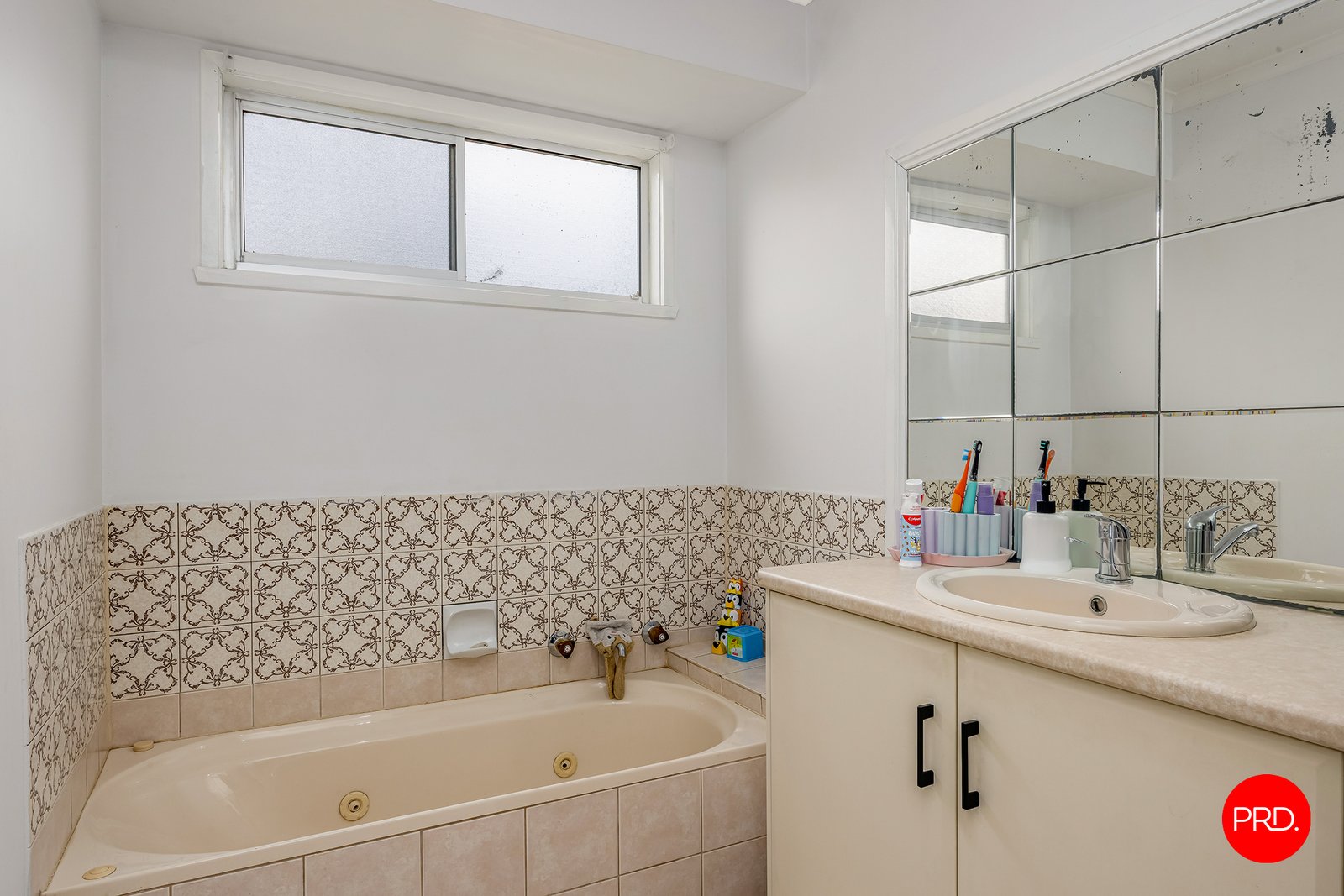 5 Hunter Avenue CALIFORNIA GULLY 8