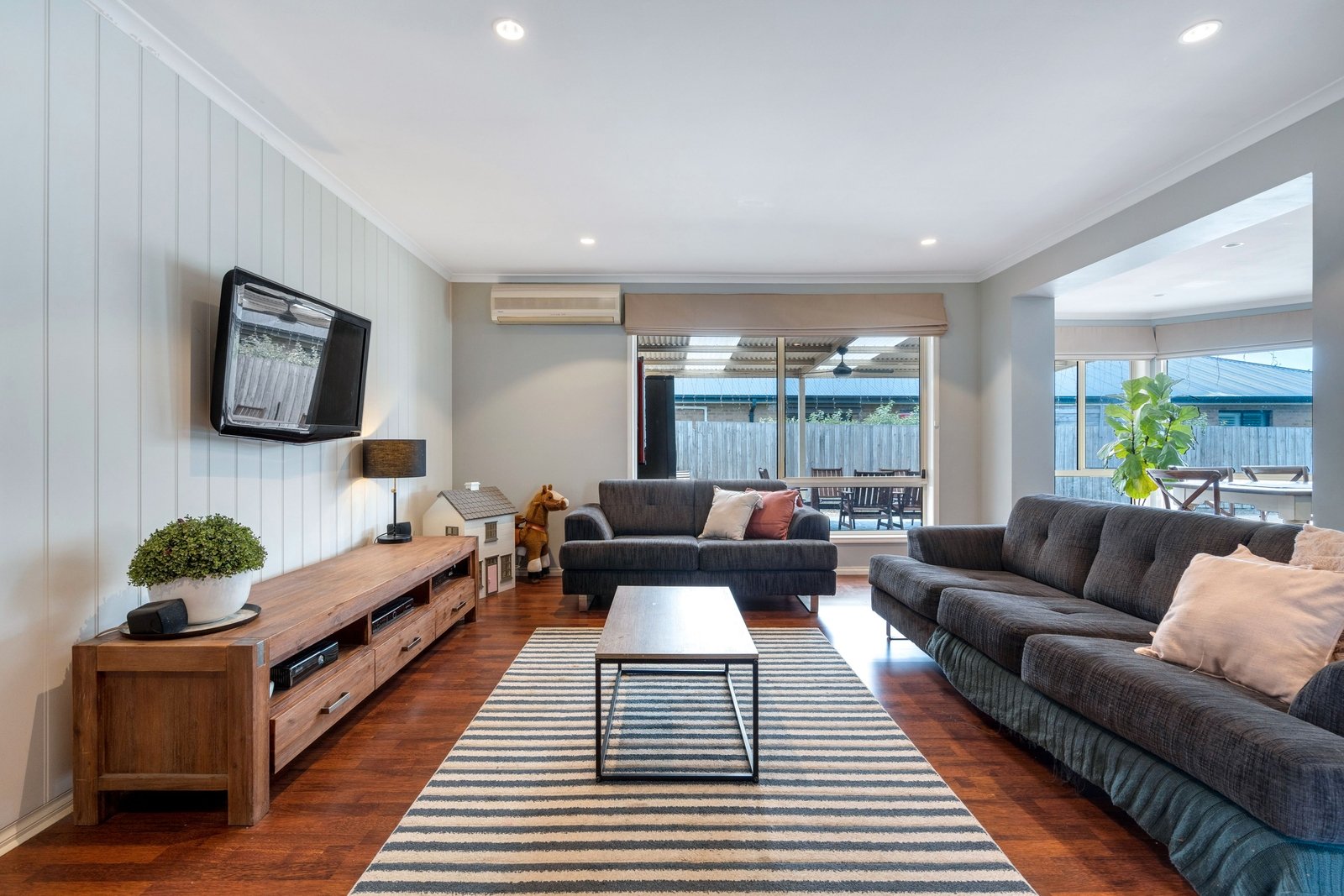 Real Estate and Property in 5 Hyperno Court, New Gisborne, VIC