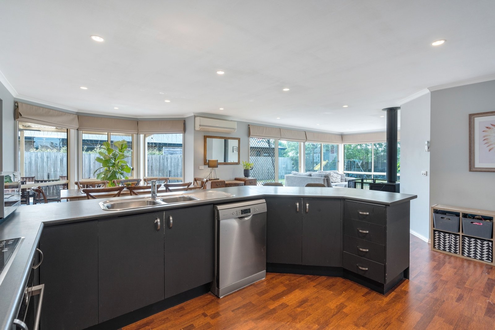 Real Estate and Property in 5 Hyperno Court, New Gisborne, VIC