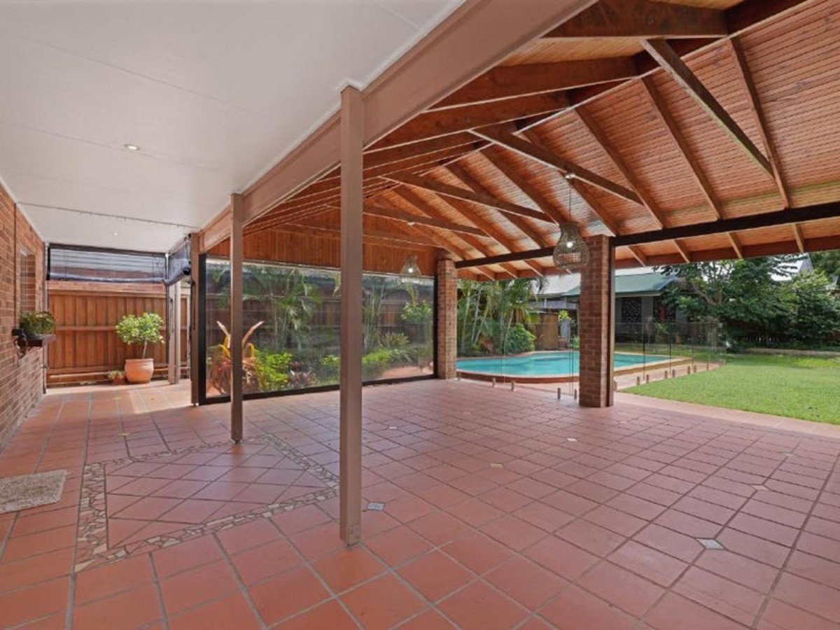 5 Hythe Street MIAMI 6