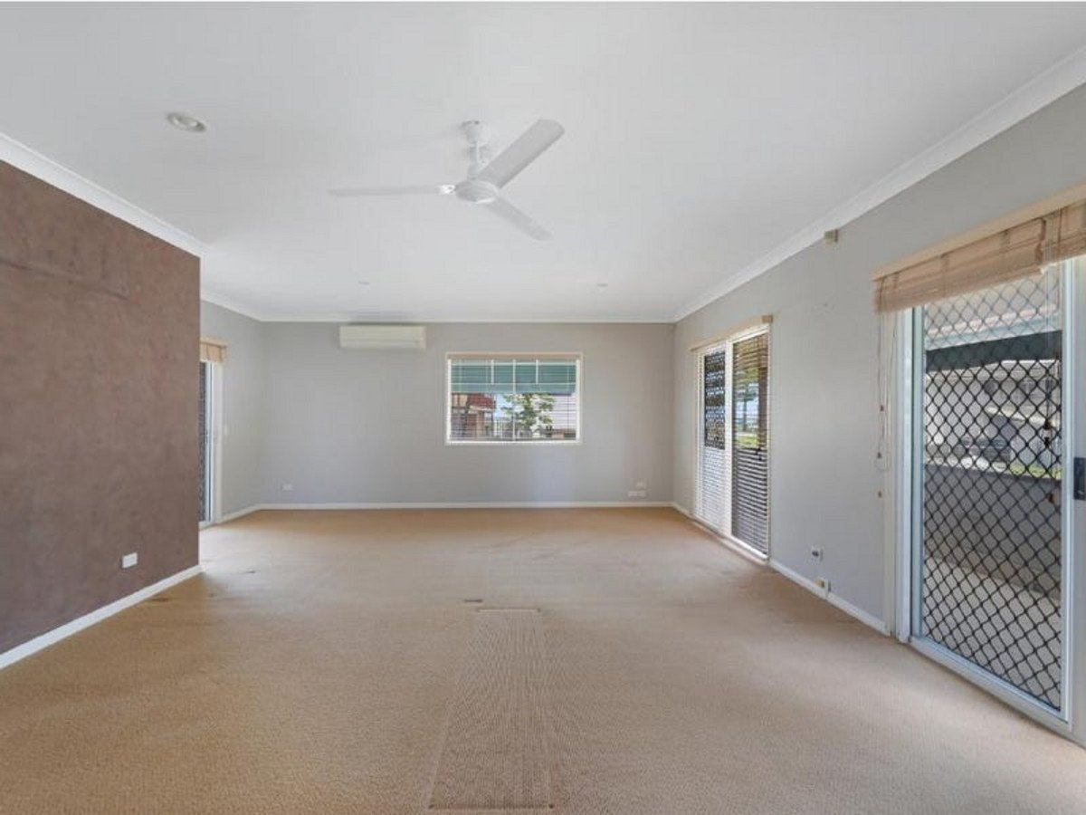 5 Hythe Street MIAMI 9