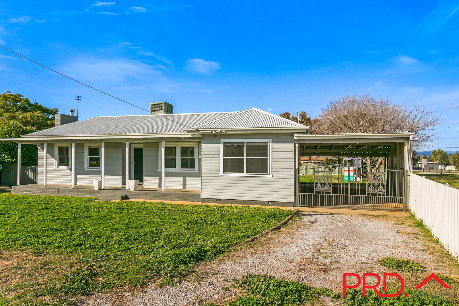 5 Iona Street TAMWORTH 4