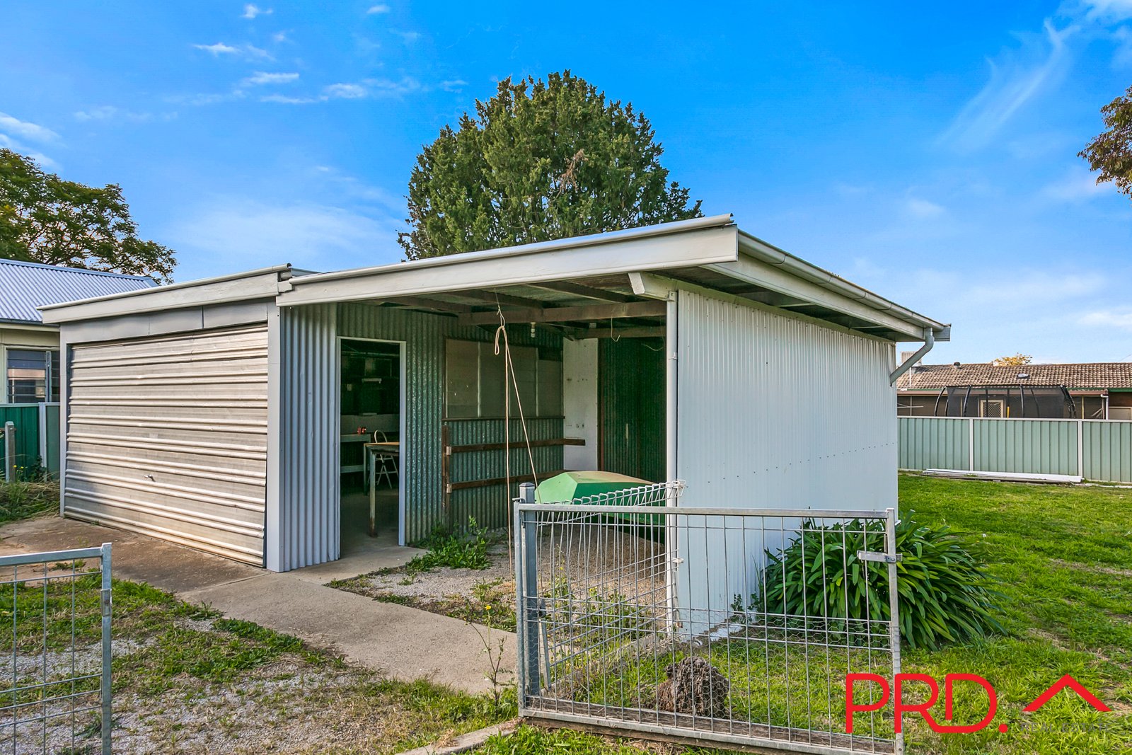 5 Iona Street TAMWORTH 18